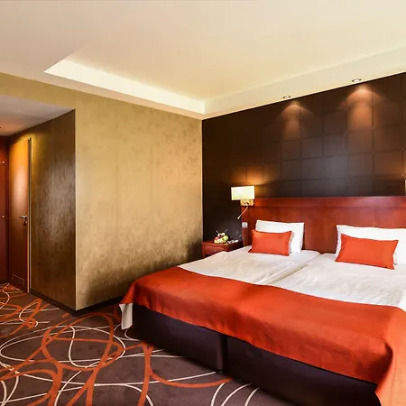 Hotel Azur 4*