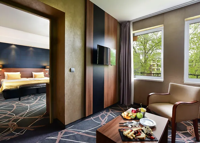 Hotel Azur 4*